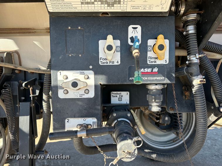 image for item JD9149 2003 Case IH Patriot SPX3200  sprayer