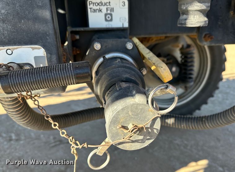 image for item JD9149 2003 Case IH Patriot SPX3200  sprayer