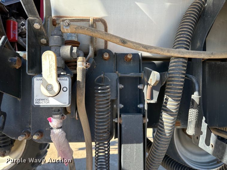 image for item JD9149 2003 Case IH Patriot SPX3200  sprayer