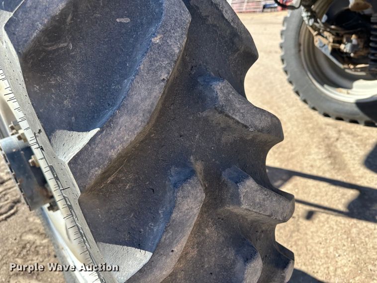 image for item JD9149 2003 Case IH Patriot SPX3200  sprayer