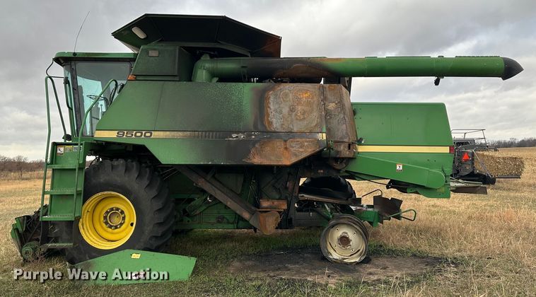 image for item JD9161 1995 John Deere 9500  combine