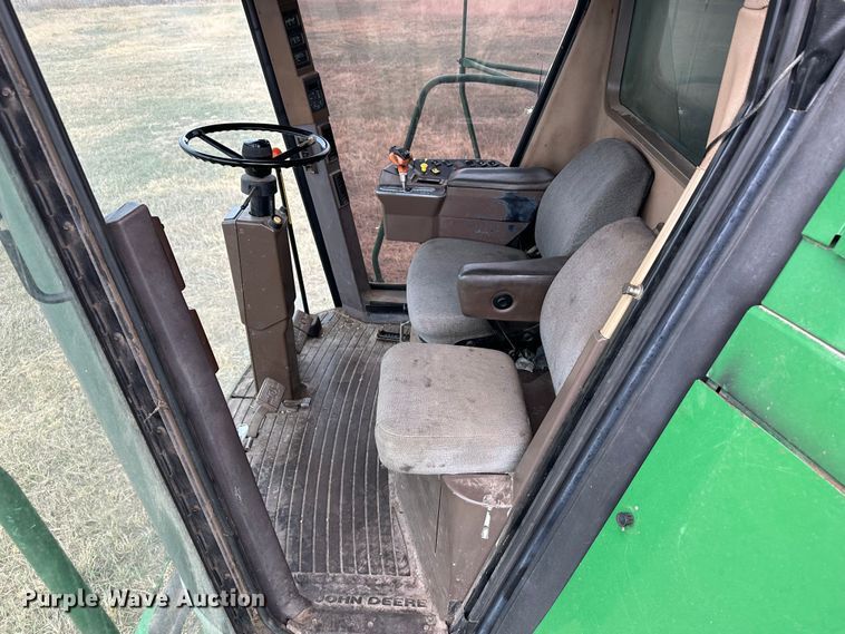 image for item JD9161 1995 John Deere 9500  combine