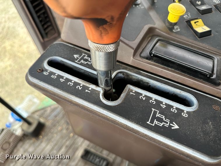 image for item JD9161 1995 John Deere 9500  combine