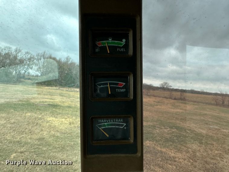 image for item JD9161 1995 John Deere 9500  combine