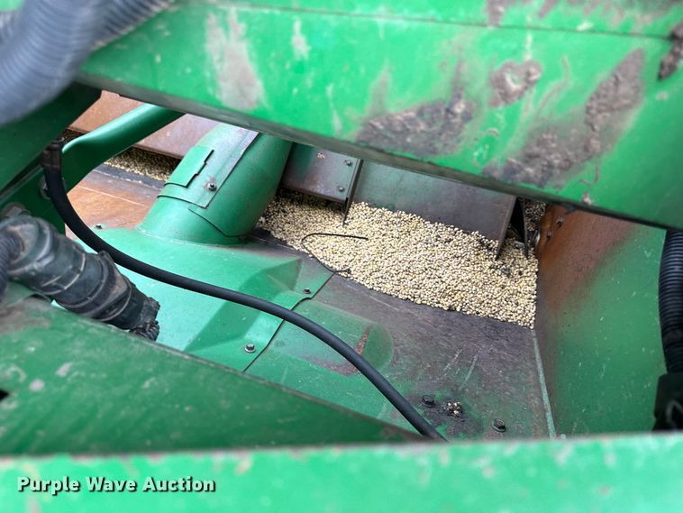 image for item JD9161 1995 John Deere 9500  combine