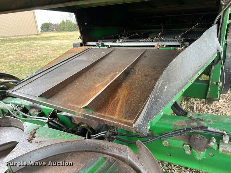 image for item JD9161 1995 John Deere 9500  combine