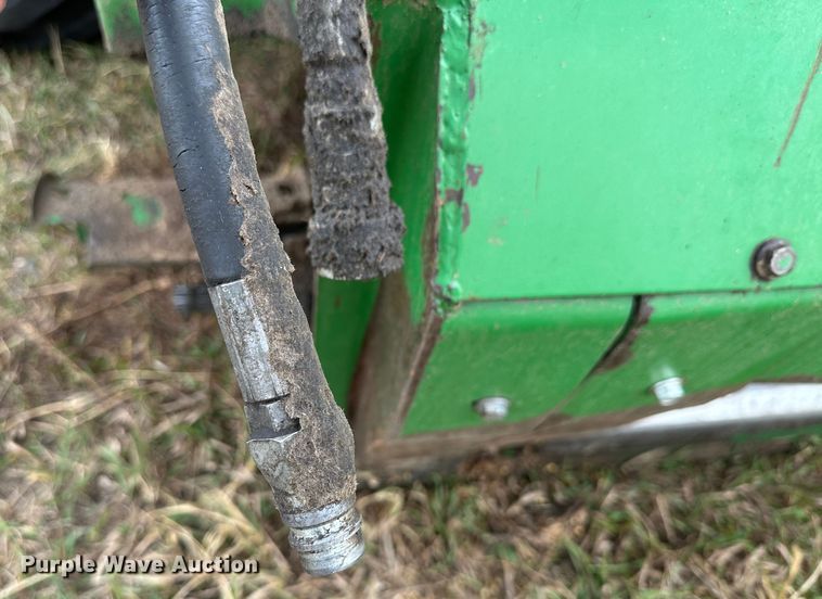 image for item JD9161 1995 John Deere 9500  combine