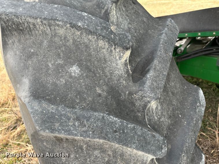 image for item JD9161 1995 John Deere 9500  combine