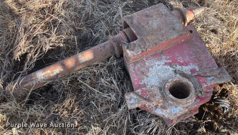 image for item JD9183 Massey Ferguson 880  six bottom plow