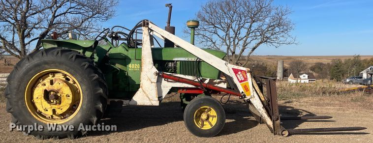 image for item JD9185 1972 John Deere 4020  tractor