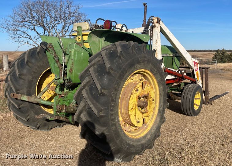 image for item JD9185 1972 John Deere 4020  tractor