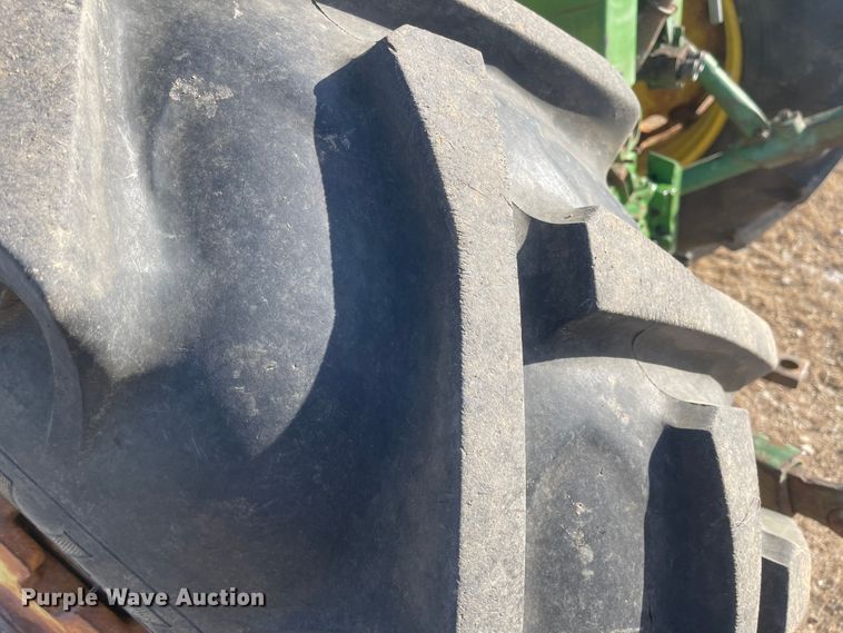 image for item JD9185 1972 John Deere 4020  tractor