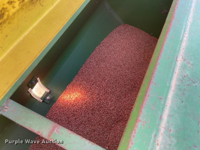 image for item JD9187 John Deere 8350  grain drill