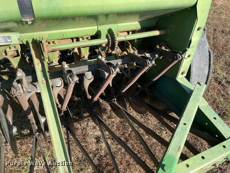 image for item JD9187 John Deere 8350  grain drill