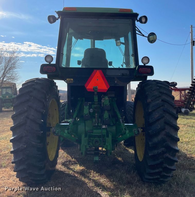 image for item JD9189 1990 John Deere 4455  MFWD tractor