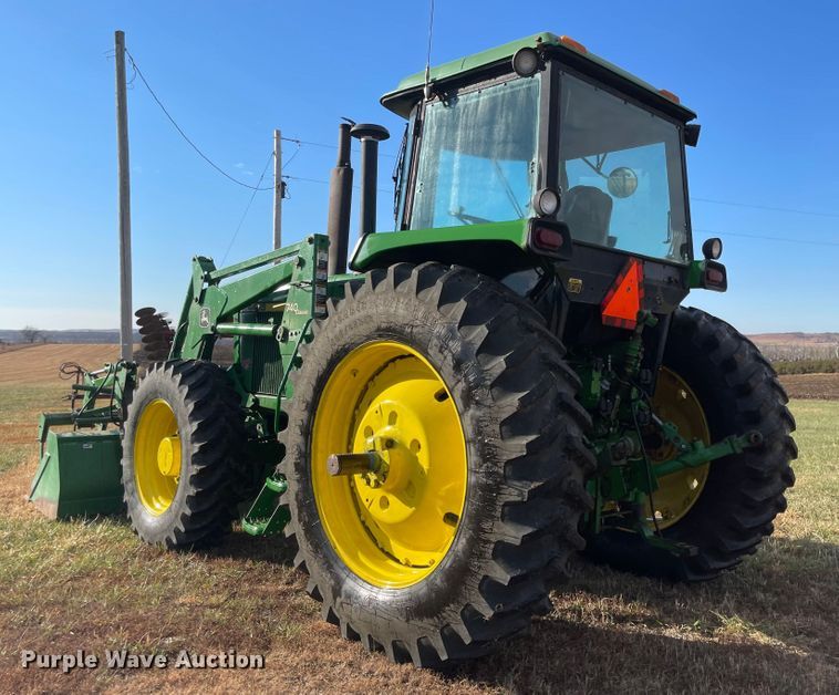 image for item JD9189 1990 John Deere 4455  MFWD tractor