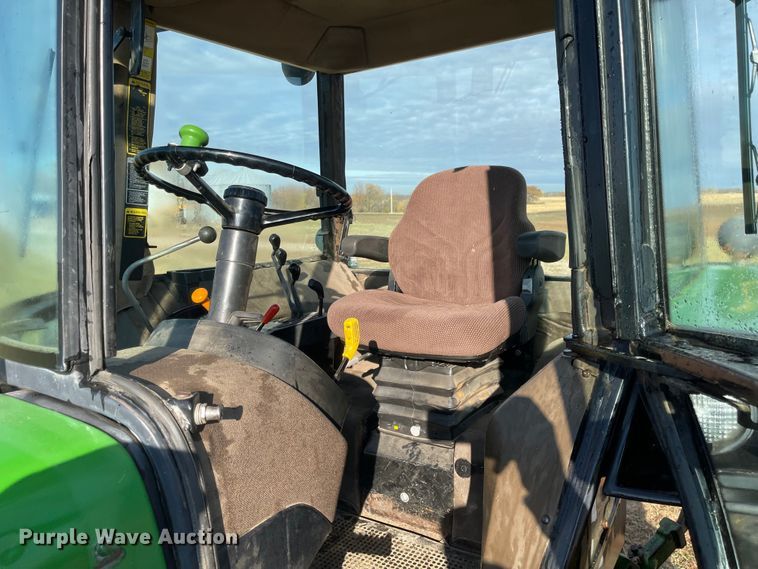 image for item JD9189 1990 John Deere 4455  MFWD tractor