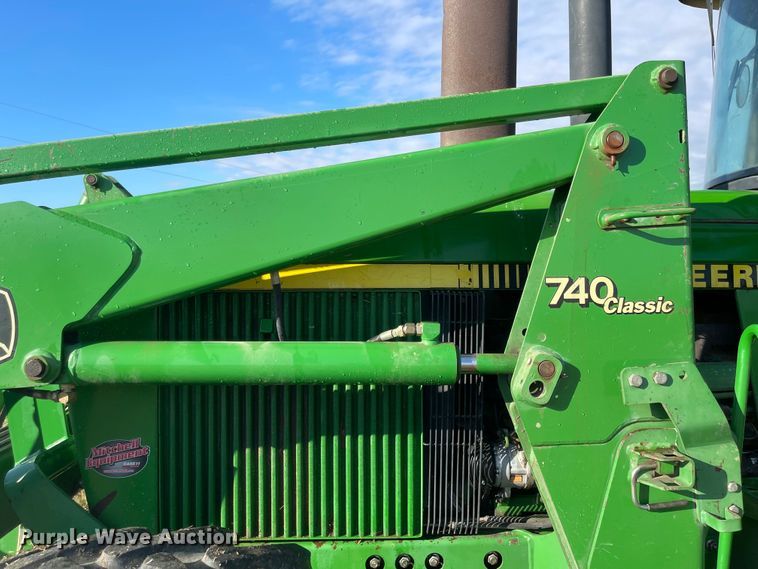 image for item JD9189 1990 John Deere 4455  MFWD tractor