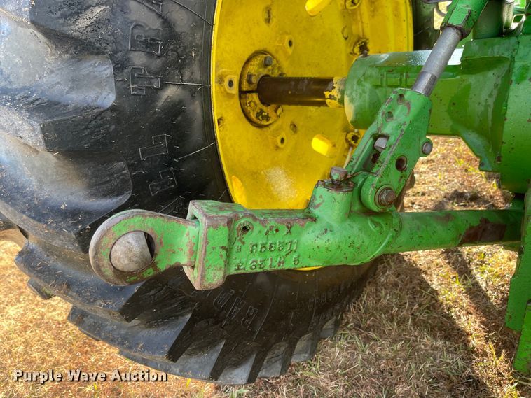 image for item JD9189 1990 John Deere 4455  MFWD tractor
