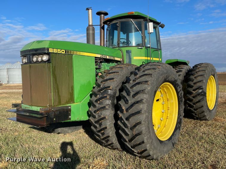 image for item JD9190 1983 John Deere 8850  4WD tractor