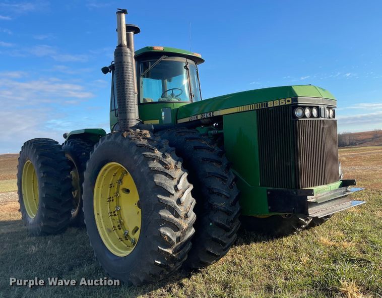 image for item JD9190 1983 John Deere 8850  4WD tractor