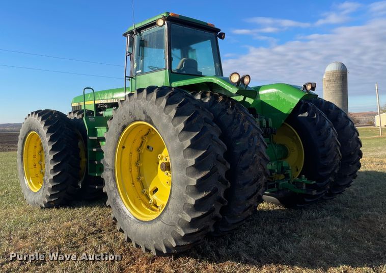 image for item JD9190 1983 John Deere 8850  4WD tractor