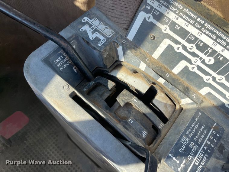 image for item JD9190 1983 John Deere 8850  4WD tractor