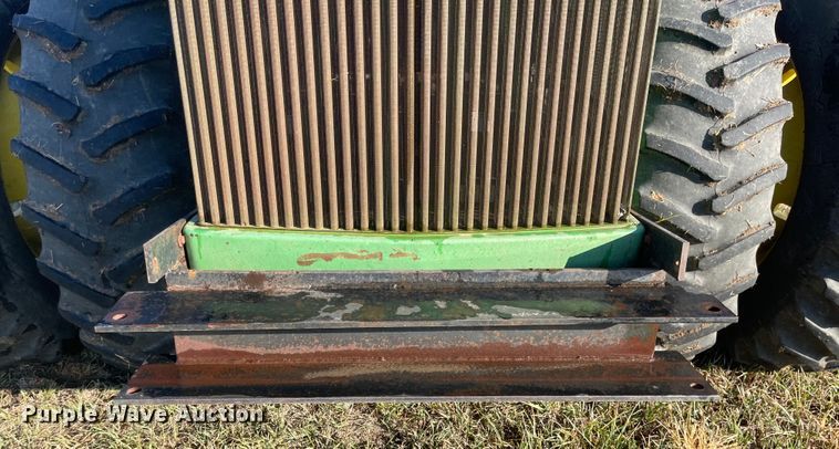 image for item JD9190 1983 John Deere 8850  4WD tractor