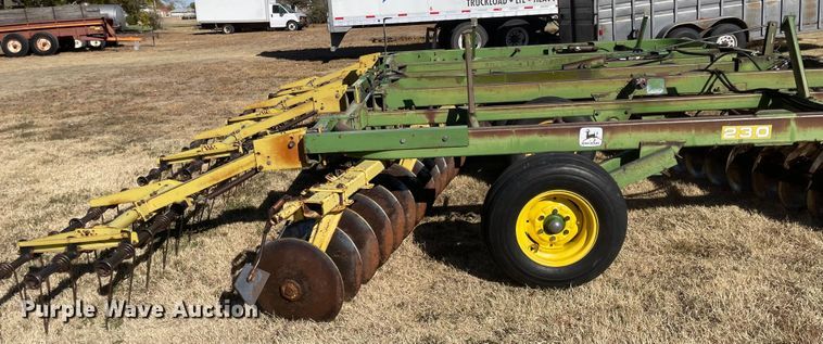 image for item JD9847 John Deere 230  disk