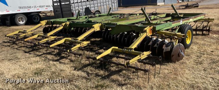 image for item JD9847 John Deere 230  disk