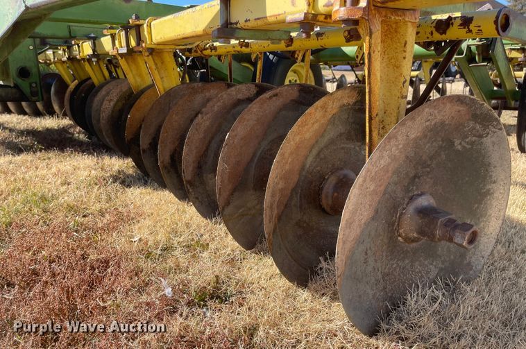 image for item JD9847 John Deere 230  disk