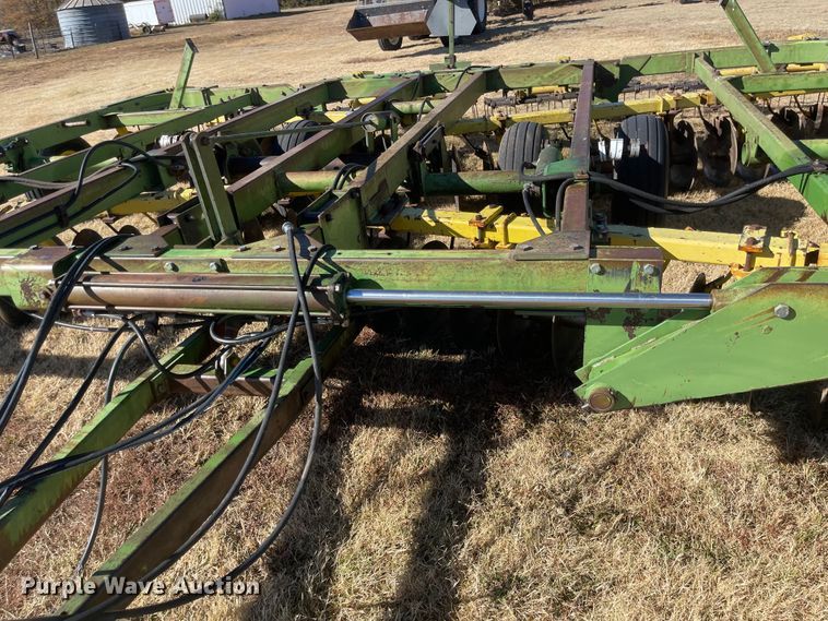 image for item JD9847 John Deere 230  disk