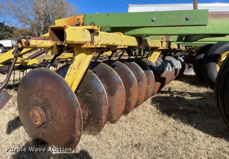 image for item JD9847 John Deere 230  disk