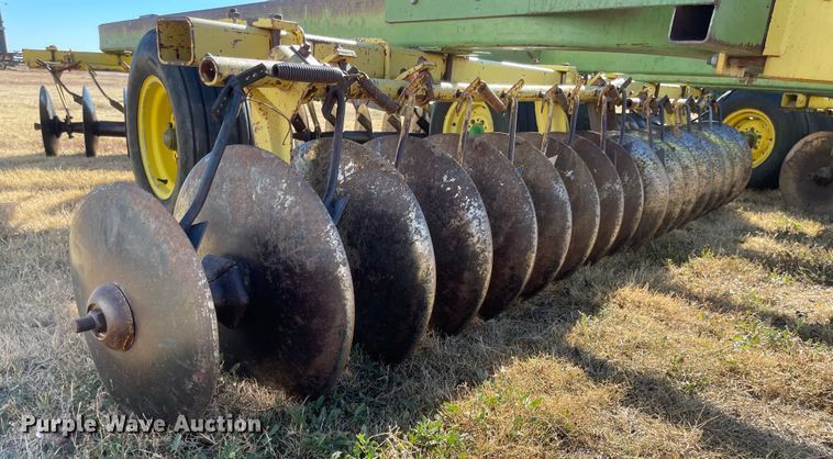 image for item JD9847 John Deere 230  disk