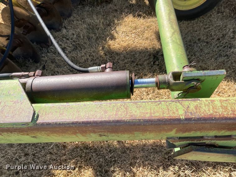 image for item JD9847 John Deere 230  disk