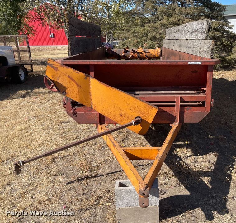 image for item JD9851 Kelly-Ryan  manure spreader
