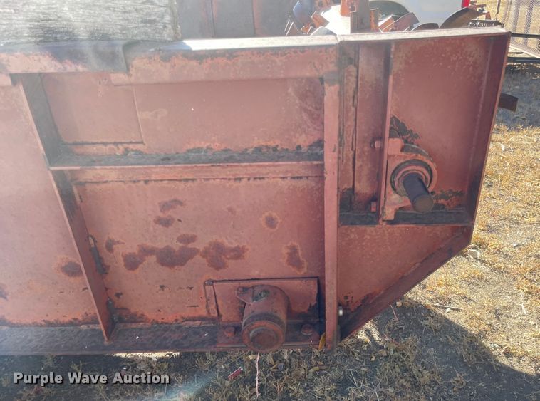 image for item JD9851 Kelly-Ryan  manure spreader