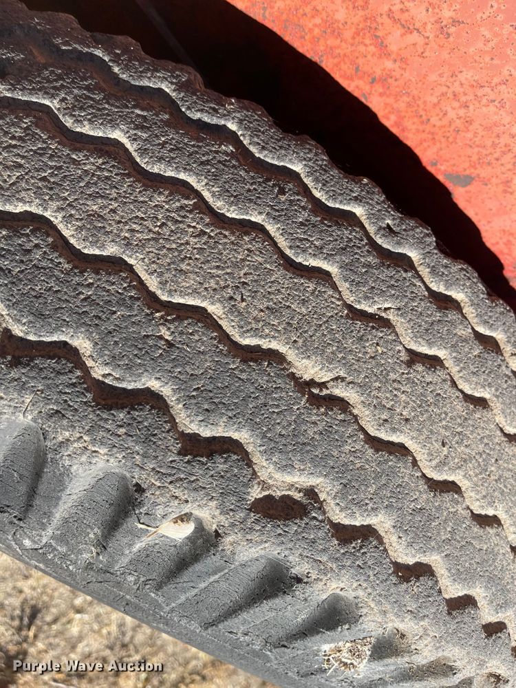 image for item JD9851 Kelly-Ryan  manure spreader