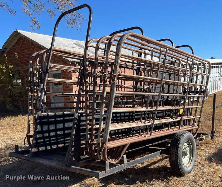 image for item JD9854 Winkel  livestock chute