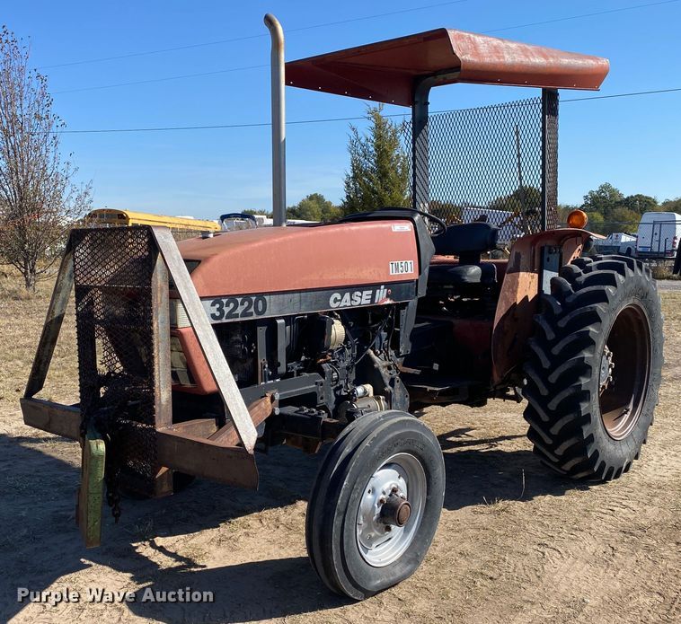 image for item JW9352 1995 Case IH 3220  tractor