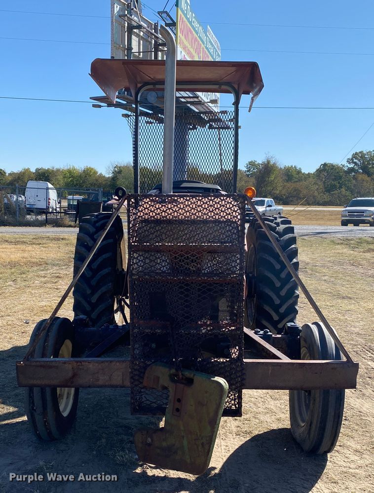 image for item JW9352 1995 Case IH 3220  tractor