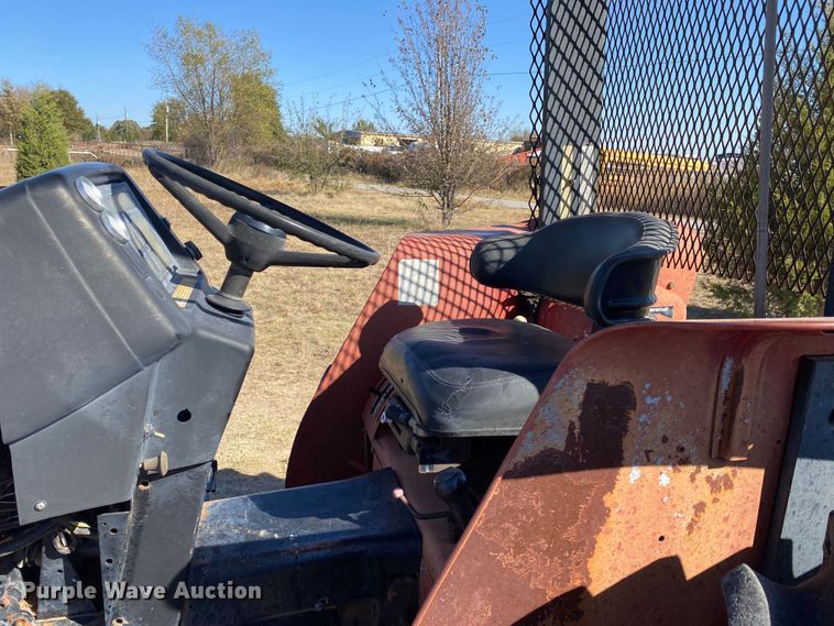 image for item JW9352 1995 Case IH 3220  tractor