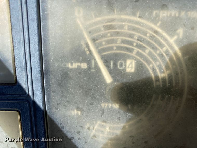 image for item JW9352 1995 Case IH 3220  tractor