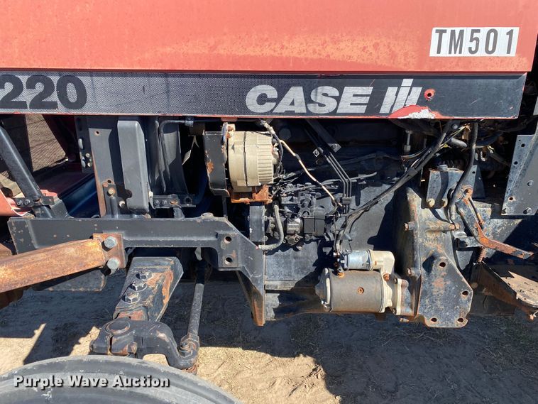 image for item JW9352 1995 Case IH 3220  tractor