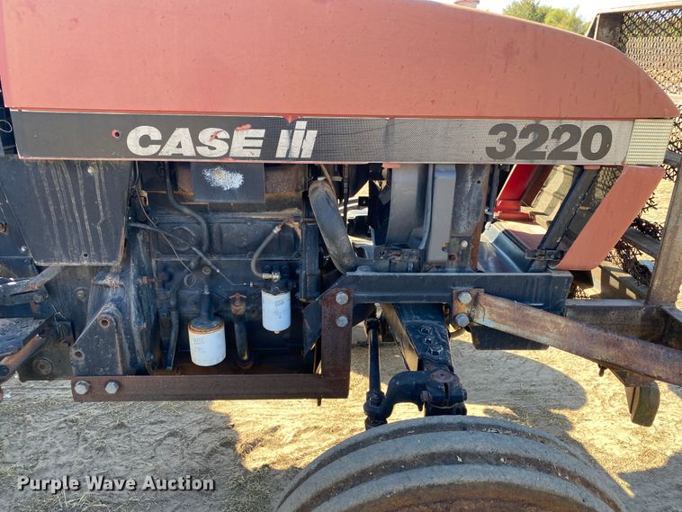 image for item JW9352 1995 Case IH 3220  tractor