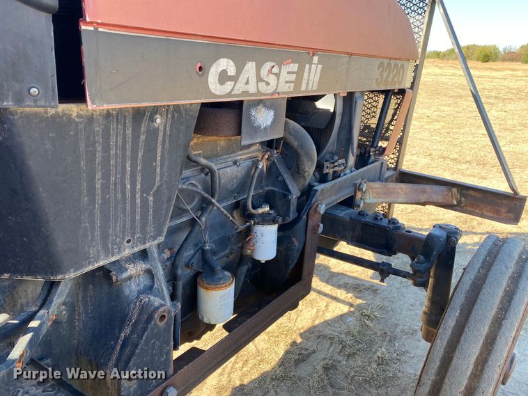 image for item JW9352 1995 Case IH 3220  tractor