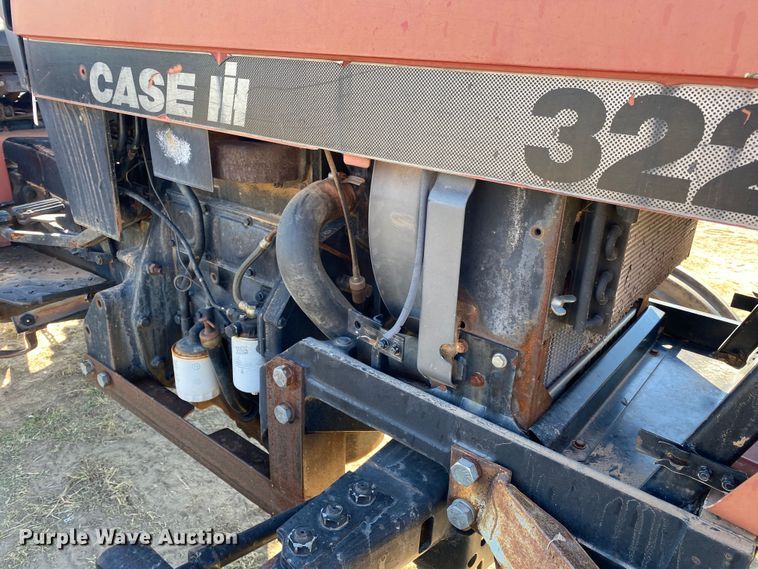 image for item JW9352 1995 Case IH 3220  tractor