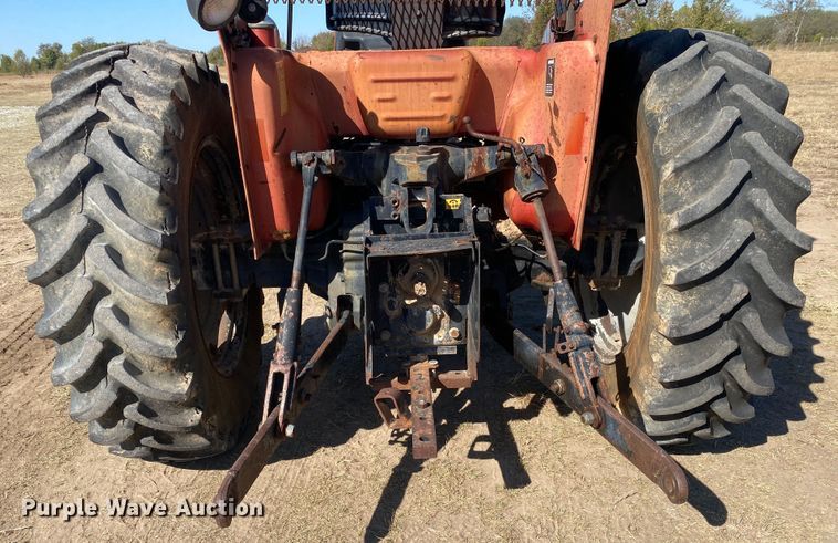 image for item JW9352 1995 Case IH 3220  tractor