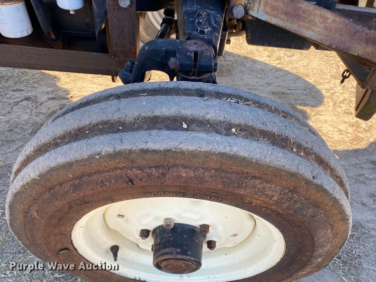 image for item JW9352 1995 Case IH 3220  tractor