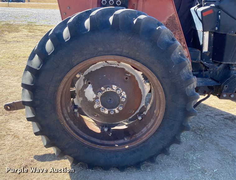 image for item JW9352 1995 Case IH 3220  tractor